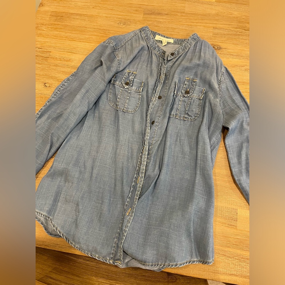 Denim Button Down, thin material